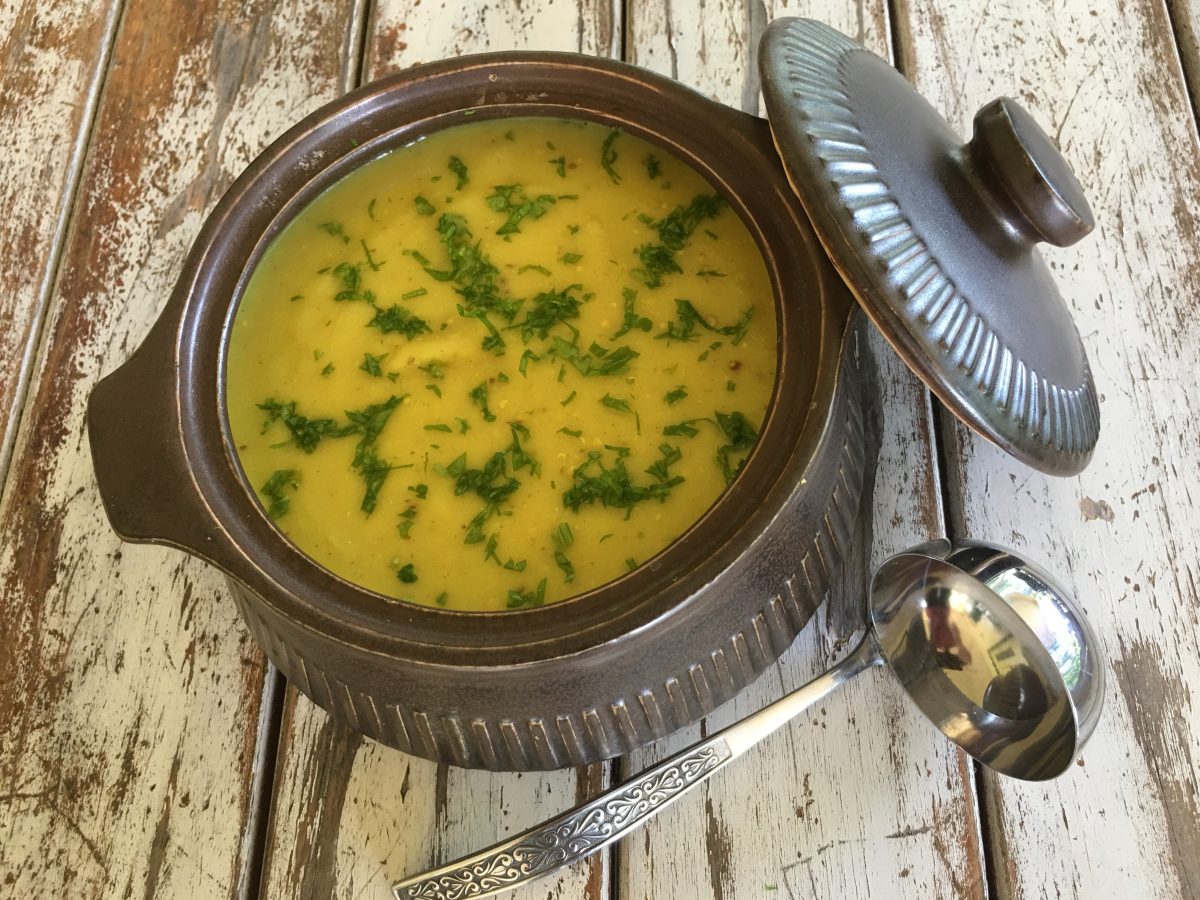 CREAMY PARSNIP SOUP WITH MUSTARD