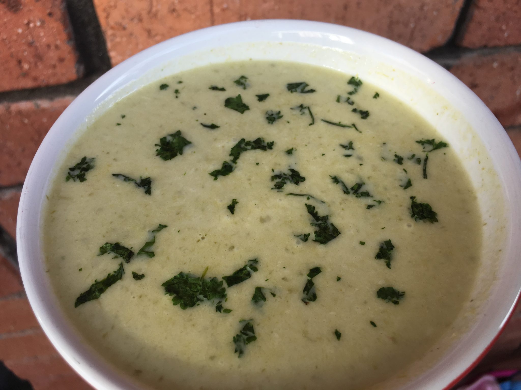 CREAMY ASPARAGUS AND CELERY SOUP