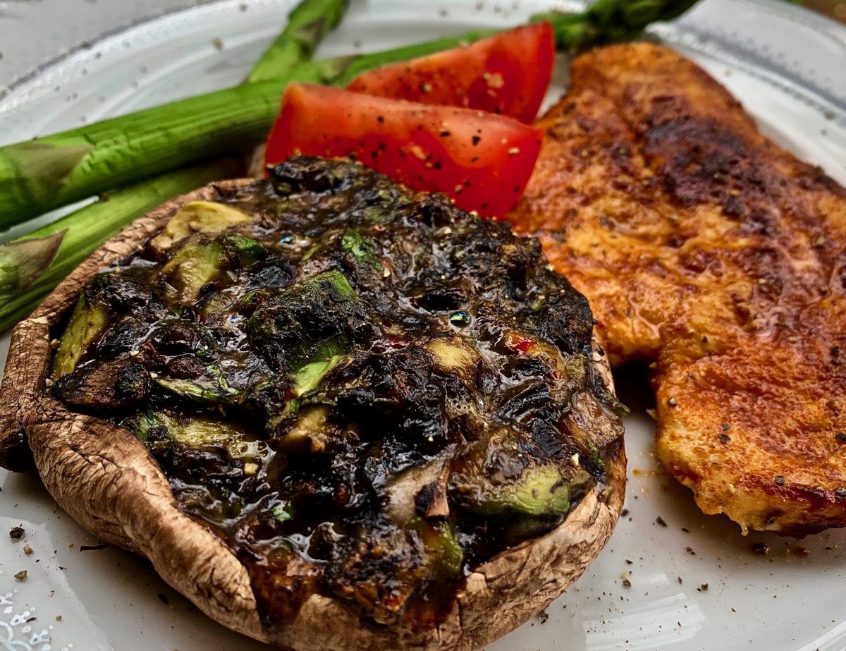 CREAMY AVOCADO STUFFED MUSHROOMS