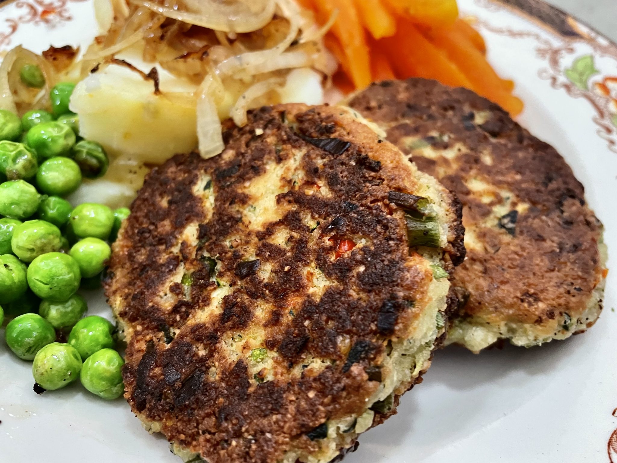 SPICY ZUCCHINI FRITTERS