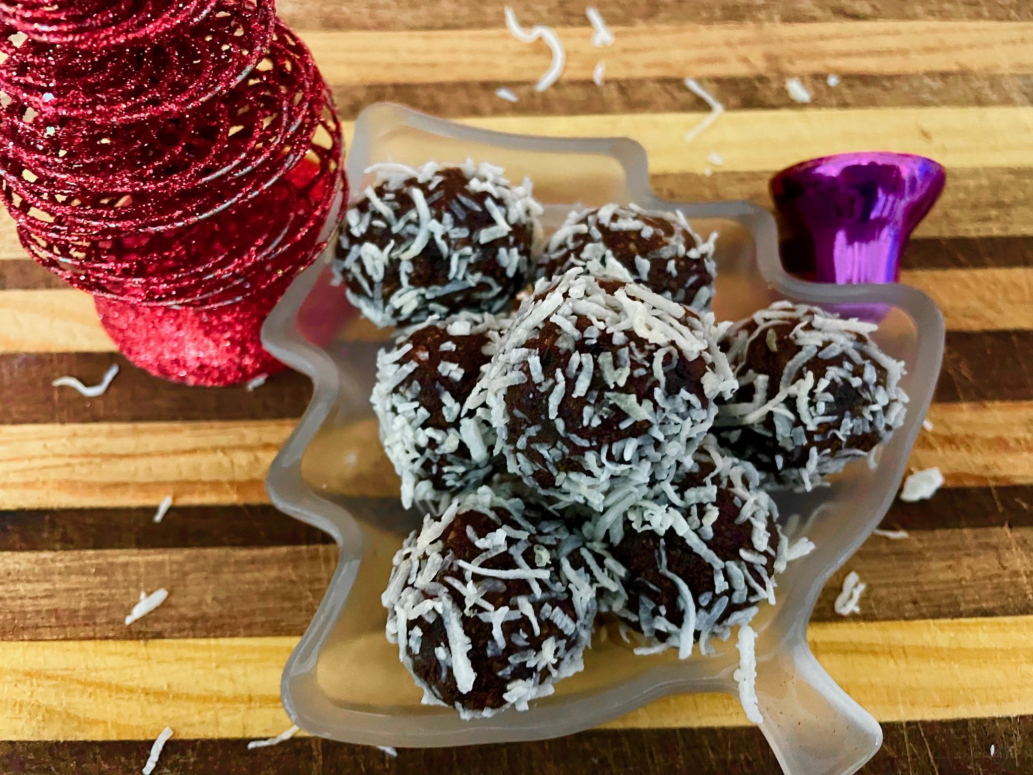 CHOCOLATE CHRISTMAS BALLS