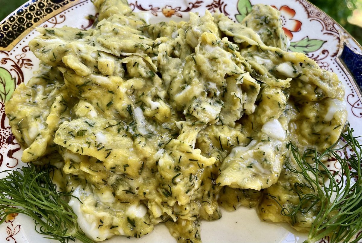 DILL SCRAMBLED EGGS