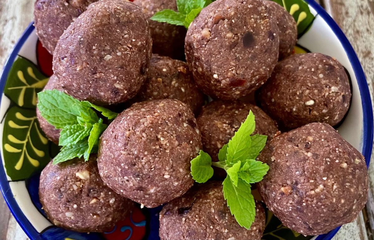 RAW HAZELNUT BALLS