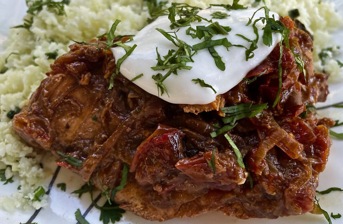 SLOW COOKER CARDAMON CHICKEN CURRY